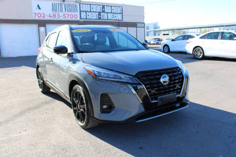 2021 Nissan Kicks SR