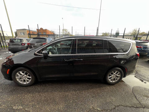 2026 Chrysler Pacifica Select