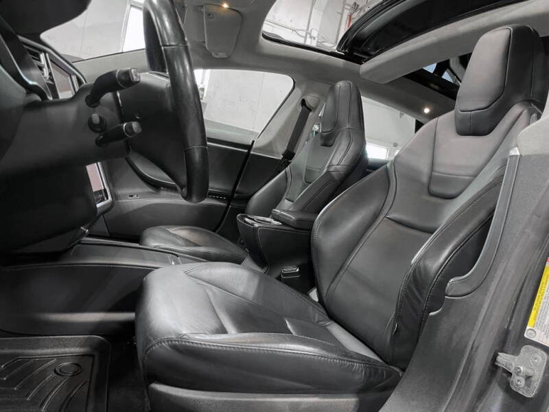 2016 Tesla Model S 75D