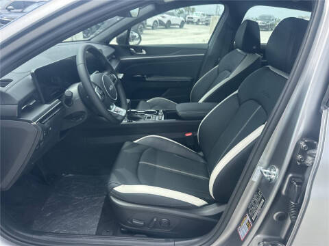 2026 Kia K5