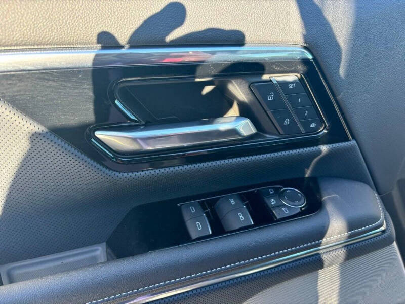 2024 GMC Sierra EV Denali Edition 1