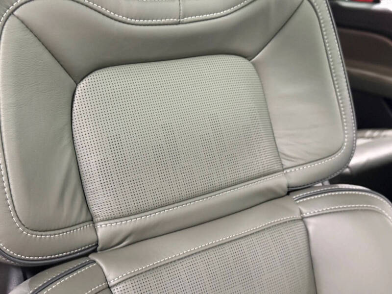 2022 Lincoln Navigator Black Label