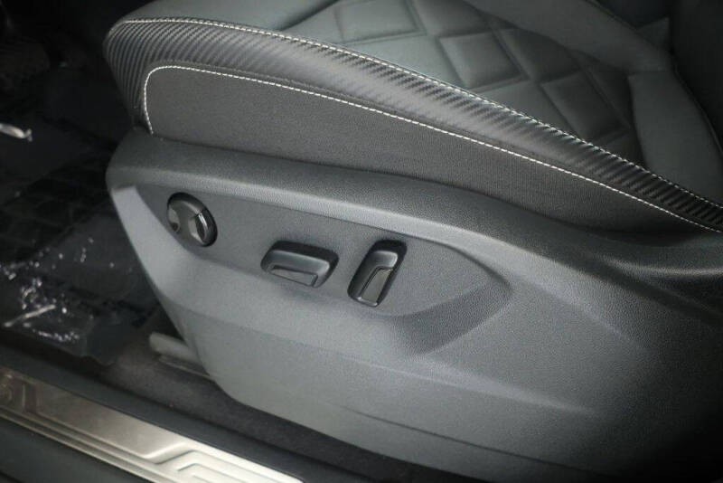 2024 Volkswagen Atlas Cross Sport SE 4Motion