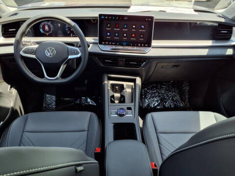 2025 Volkswagen Tiguan SE 4Motion