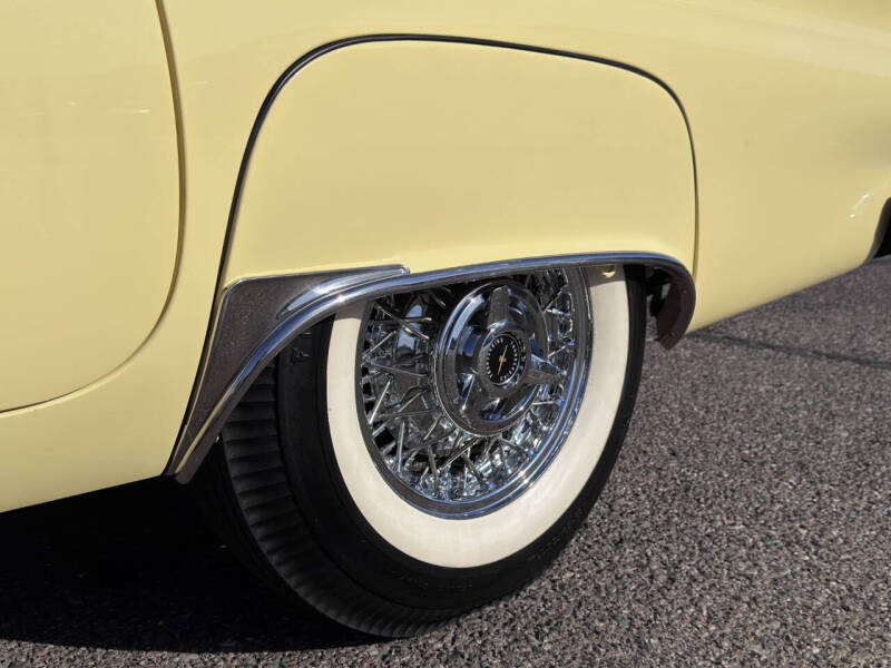 1957 Ford Thunderbird