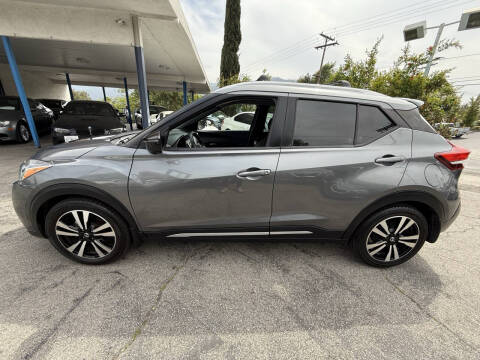 2019 Nissan Kicks SR