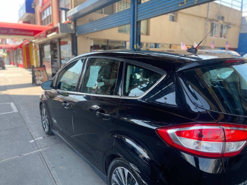 2017 Ford C-MAX Energi Titanium