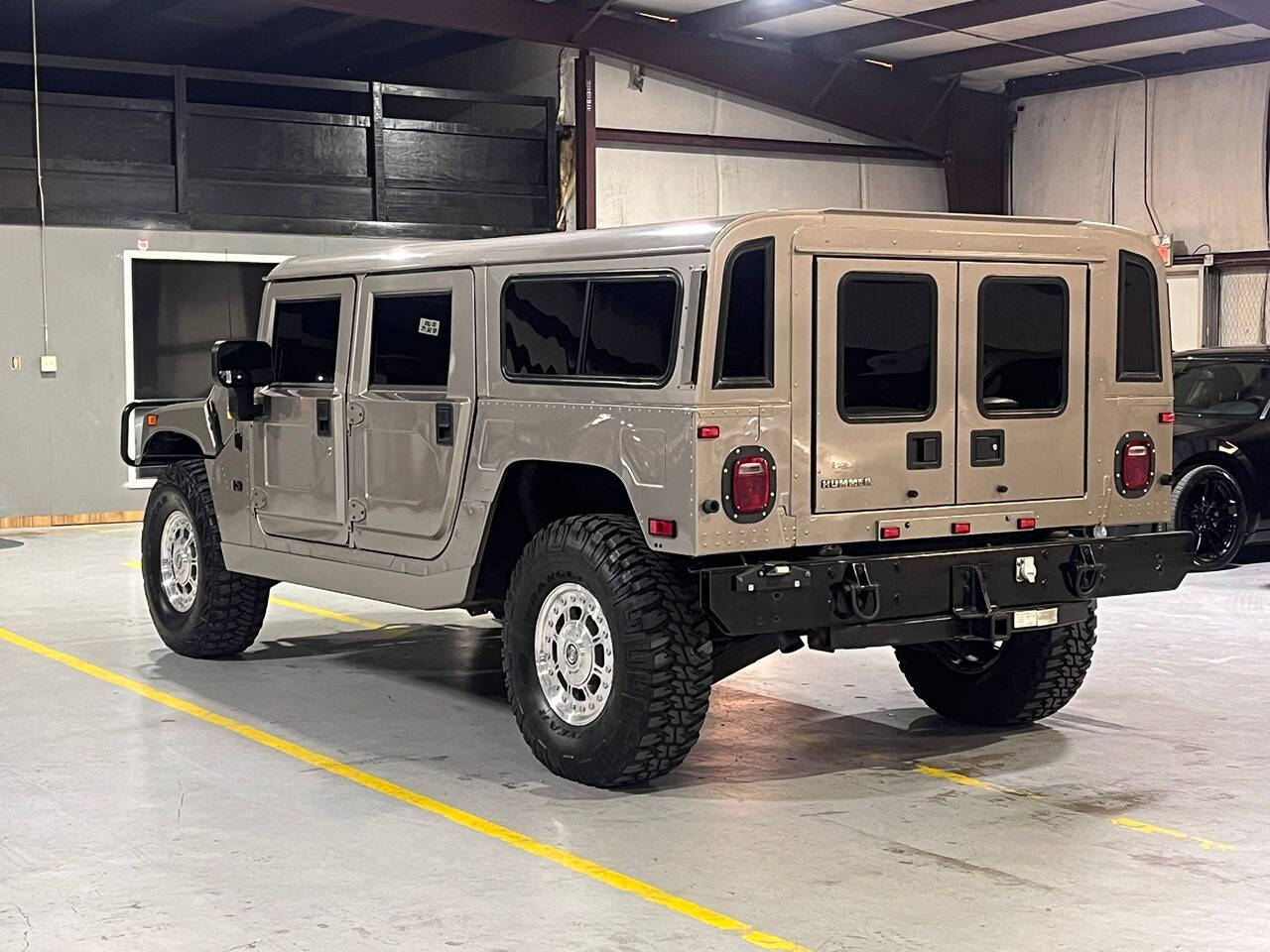 2003 HUMMER H1 for sale at Carnival Car Company in Victoria, TX