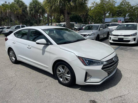 2020 Hyundai Elantra for sale at ROYALTON MOTORS in Plantation FL