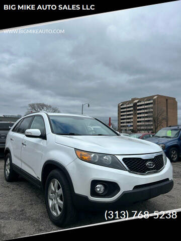 2013 Kia Sorento for sale at BIG MIKE AUTO SALES LLC in Lincoln Park MI