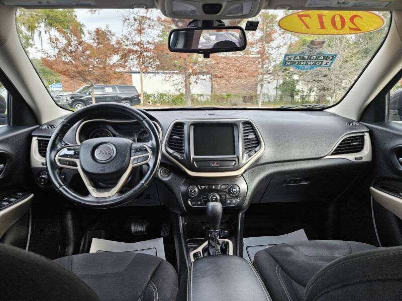 2017 Jeep Cherokee Latitude