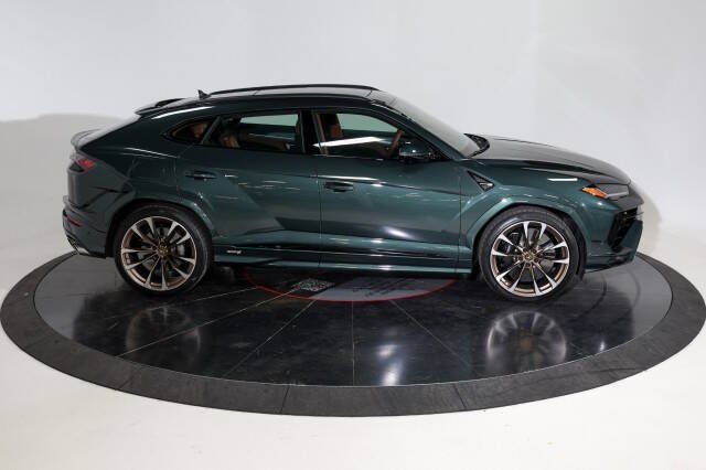 2024 Lamborghini Urus S
