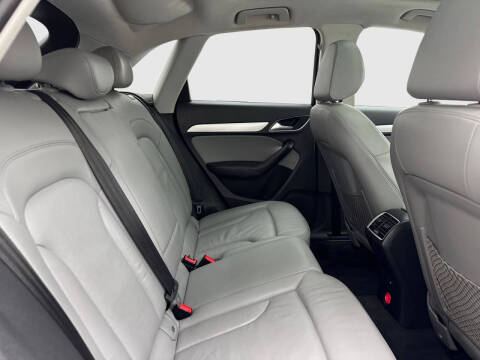 2017 Audi Q3 2.0T Premium