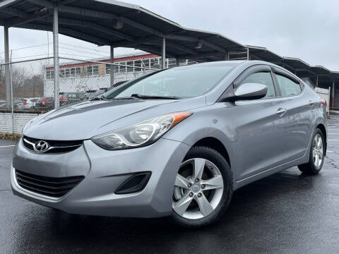 2013 Hyundai Elantra for sale at MAGIC AUTO SALES in Little Ferry NJ