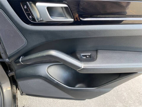 2019 Porsche Cayenne S