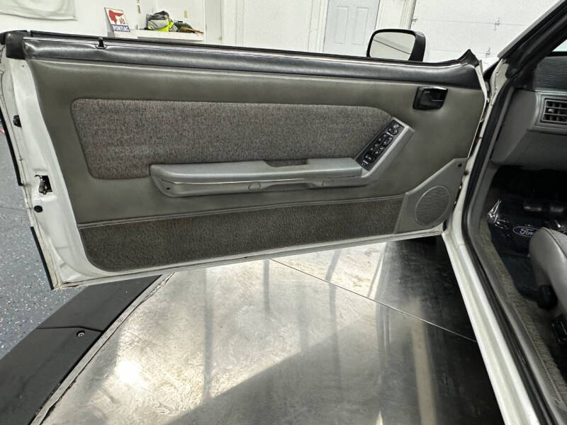 1989 Ford Mustang LX 5.0