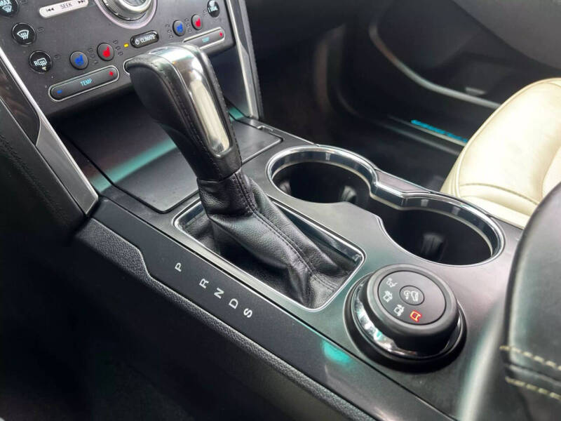 2017 Ford Explorer Platinum