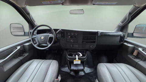 2025 Chevrolet Express 2500