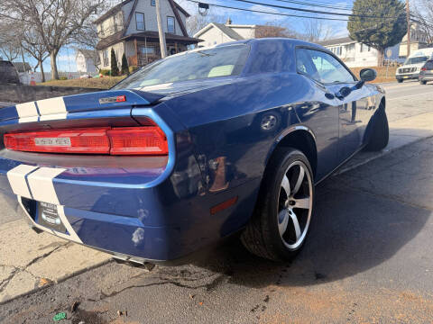 2011 Dodge Challenger SRT8 392