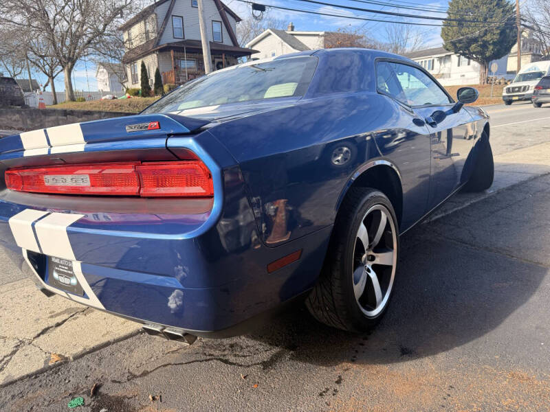 2011 Dodge Challenger SRT8 392