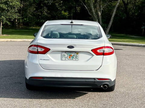 2014 Ford Fusion S