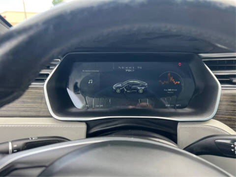 2015 Tesla Model S 70D