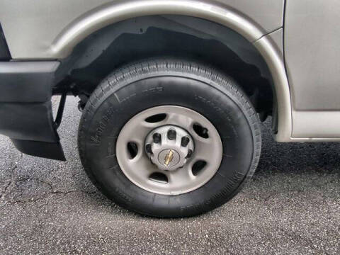 2025 Chevrolet Express 2500