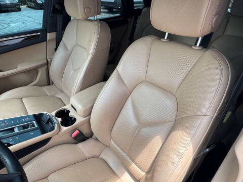 2023 Porsche Macan