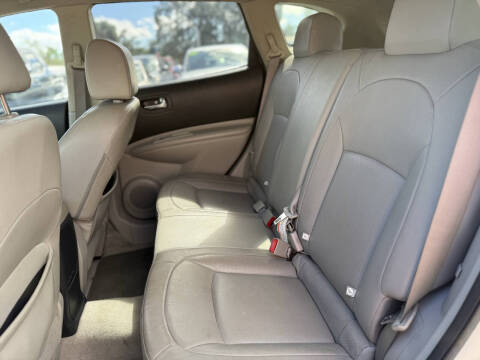 2013 Nissan Rogue SV w/SL Package