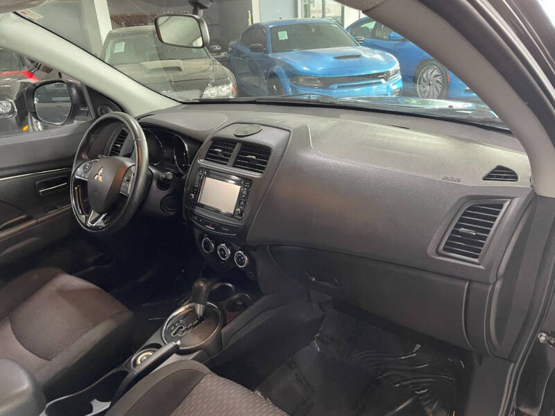 2017 Mitsubishi Outlander Sport 2.4 SE