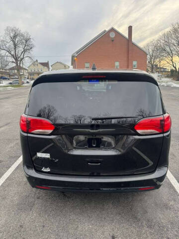 2019 Chrysler Pacifica Touring Plus