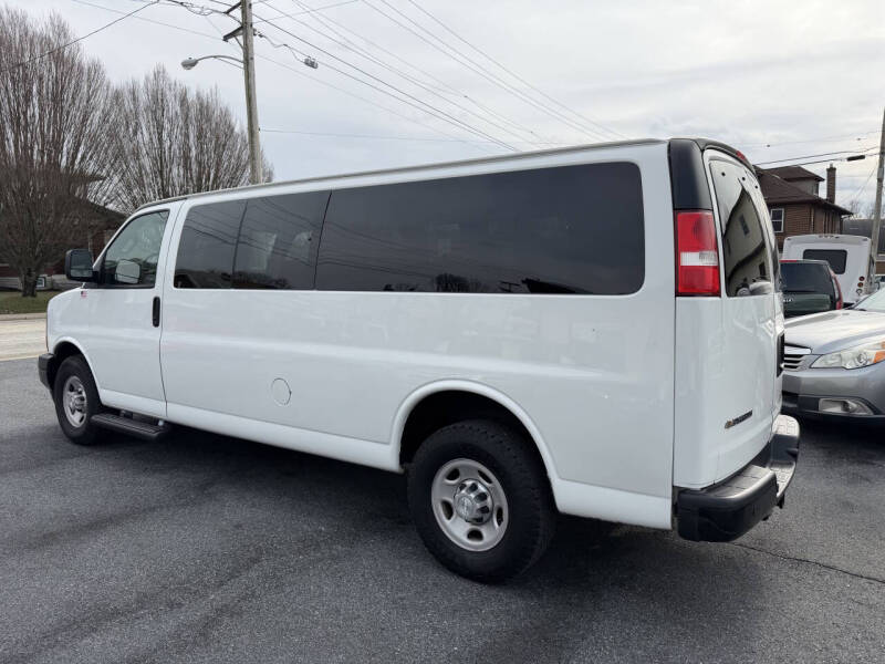 2017 Chevrolet Express LS 3500