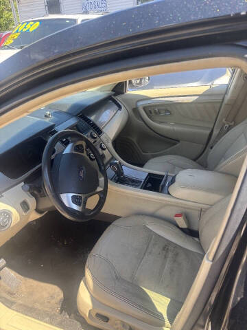 2015 Ford Taurus SEL
