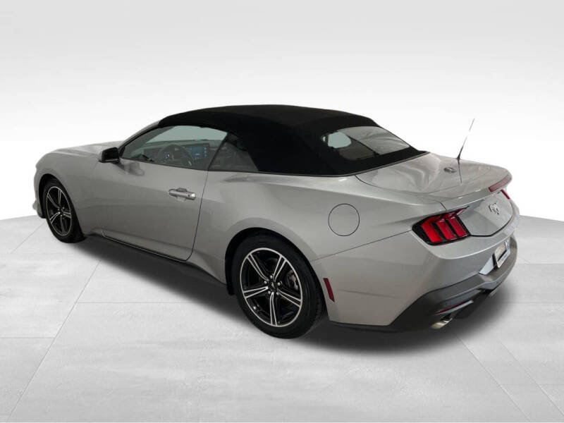 2024 Ford Mustang EcoBoost