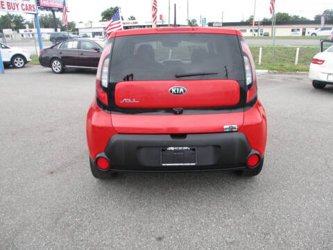 2015 Kia Soul +