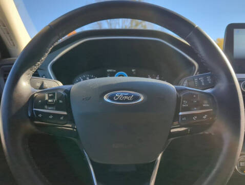 2021 Ford Escape SE