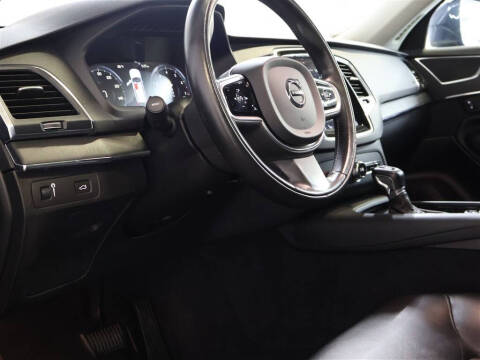 2020 Volvo XC90 T5 Momentum