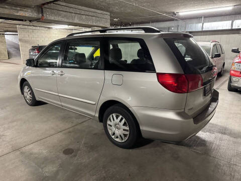 2007 Toyota Sienna CE 7-Passenger