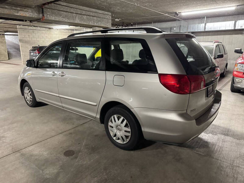 2007 Toyota Sienna CE 7-Passenger
