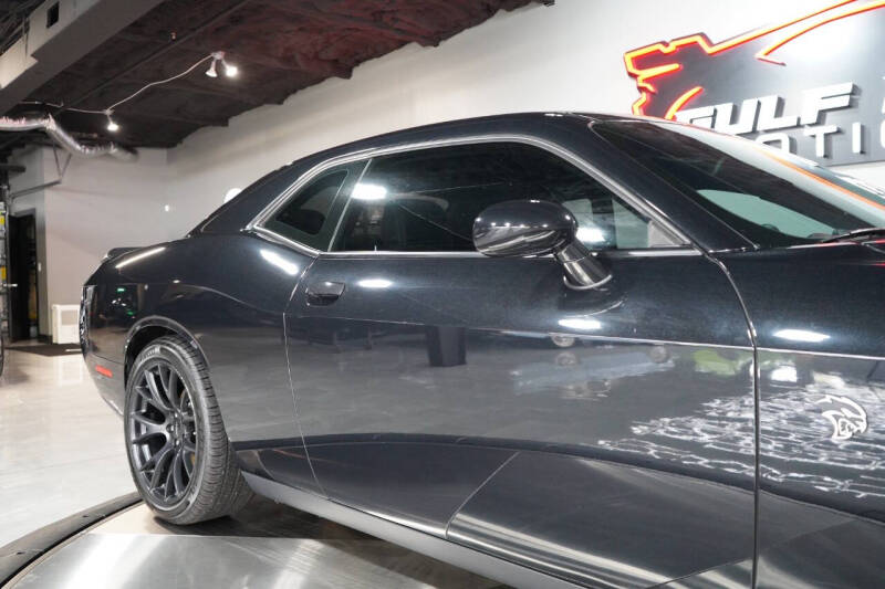 2015 Dodge Challenger SRT Hellcat