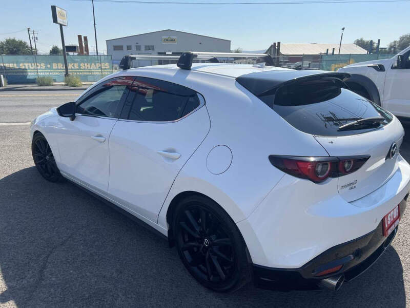 2022 Mazda Mazda3 Hatchback Premium Plus