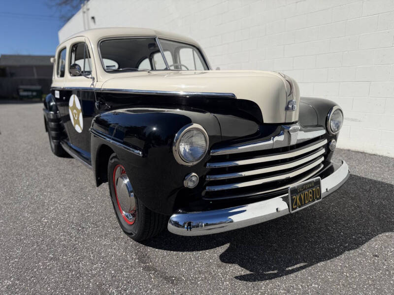 1948 Ford Super Deluxe