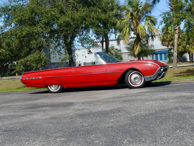 1962 Ford Thunderbird