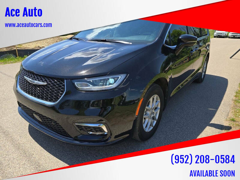 2024 Chrysler Pacifica Touring L