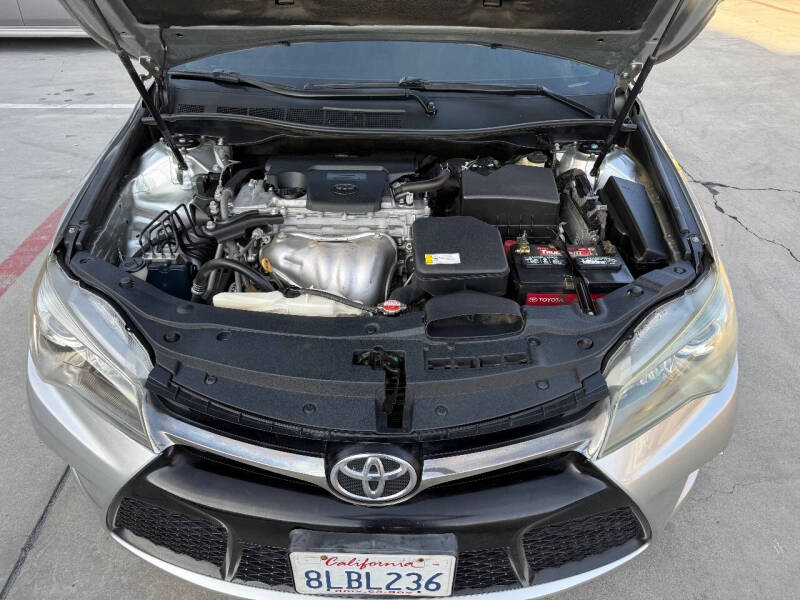 2016 Toyota Camry SE