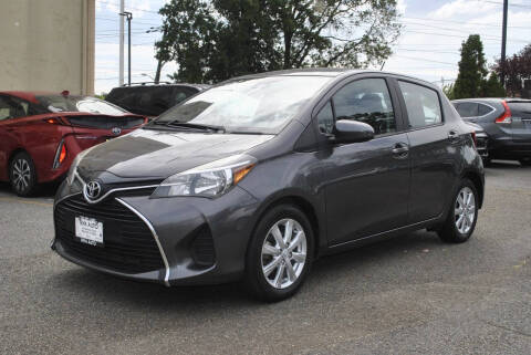 2017 Toyota Yaris 5-Door LE