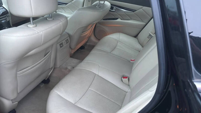 2011 Infiniti M37 x