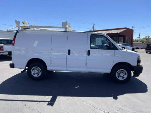 2022 Chevrolet Express 2500