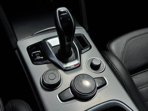 2021 Alfa Romeo Stelvio Ti Sport