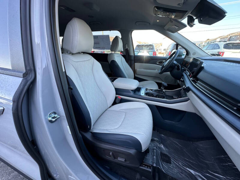 2026 Kia Carnival EX